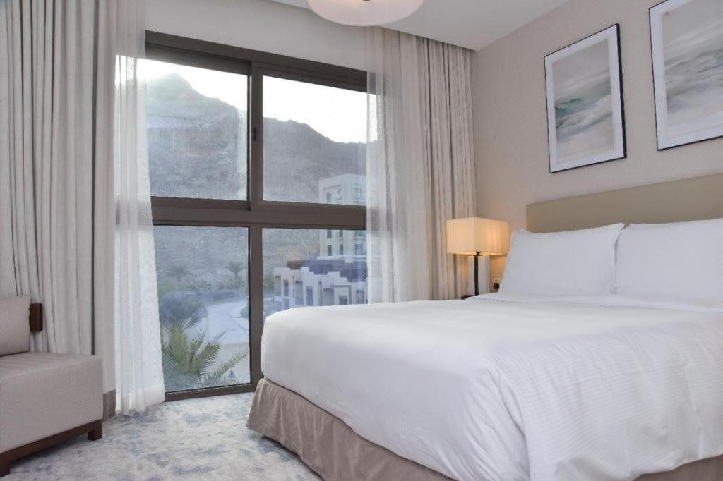 Three Bedroom At Address Fujairah *